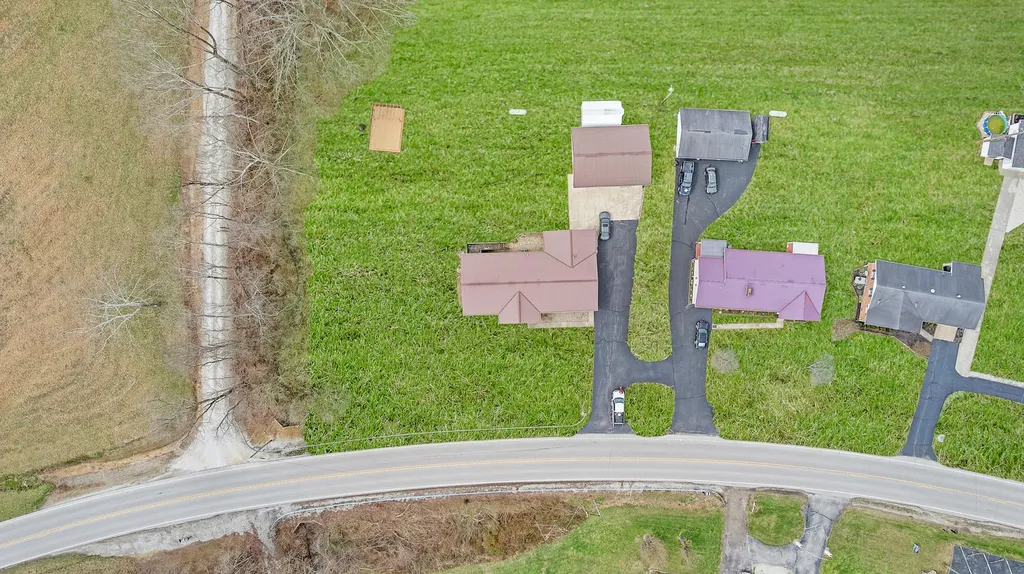 1836 Clarksburg Road Vanceburg KY 41179