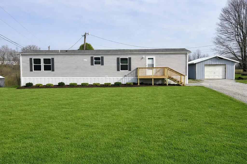207 Rolling Cliff Drive Bronston KY 42518