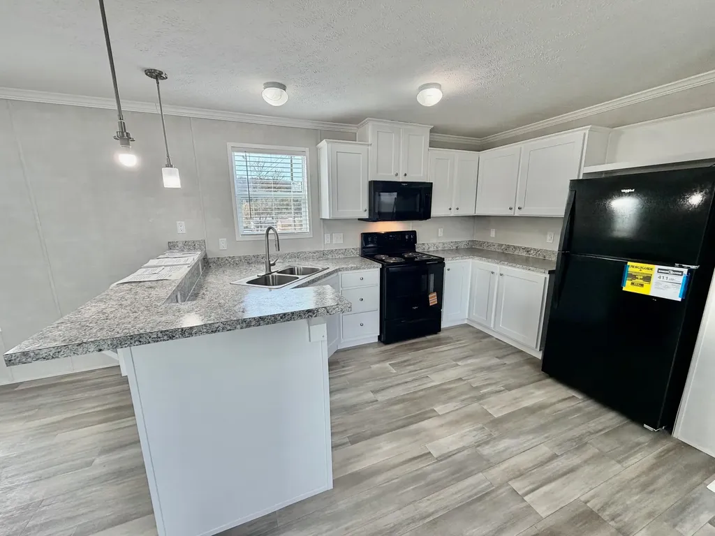 207 Rolling Cliff Drive Bronston KY 42518