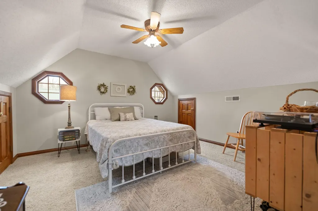22 Tranquility Place Burnside KY 42519