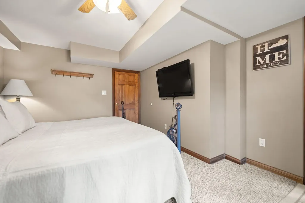 22 Tranquility Place Burnside KY 42519