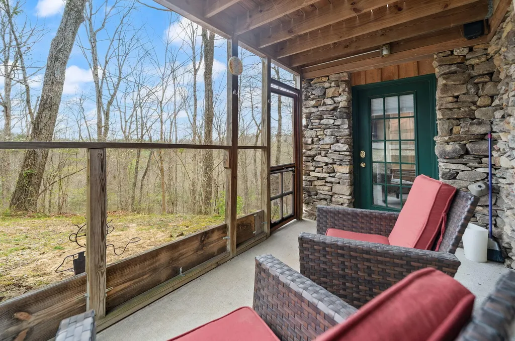 22 Tranquility Place Burnside KY 42519