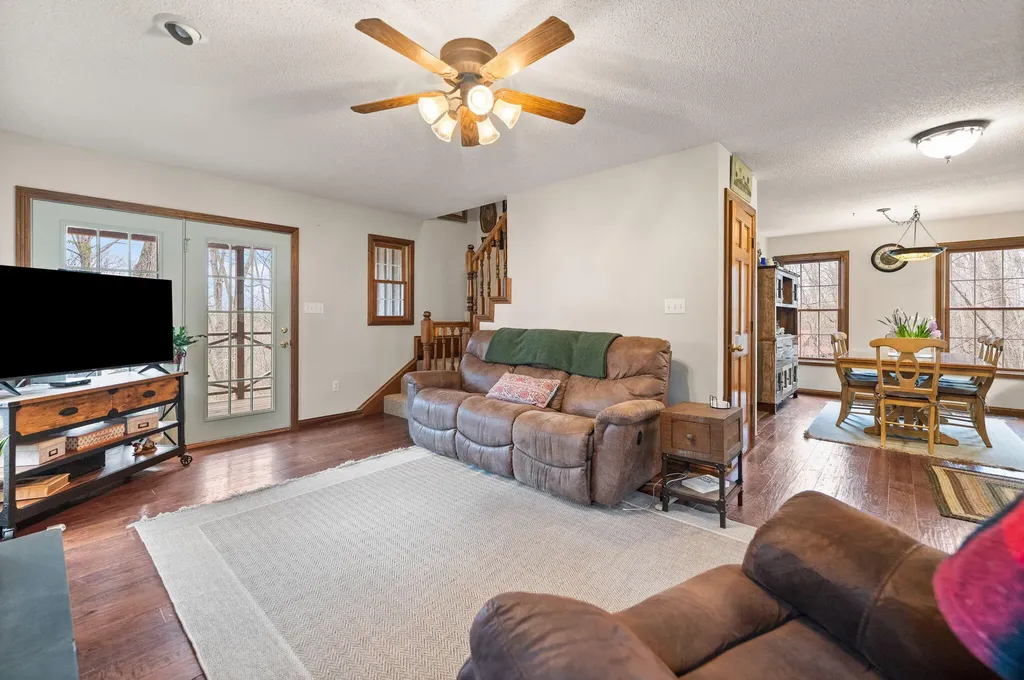 22 Tranquility Place Burnside KY 42519