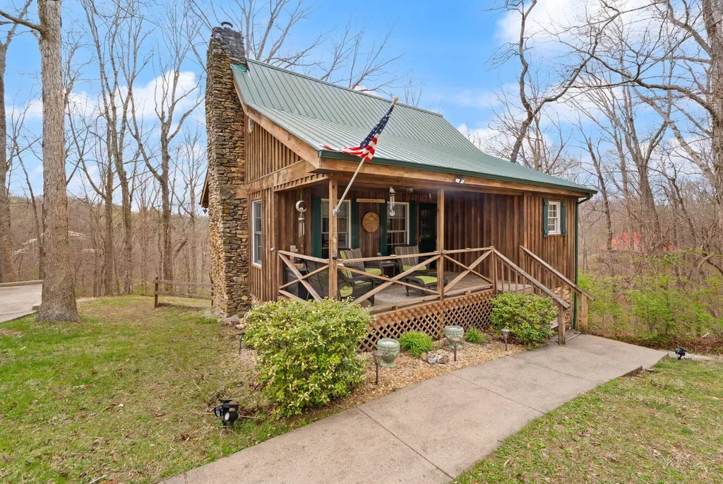 22 Tranquility Place Burnside KY 42519