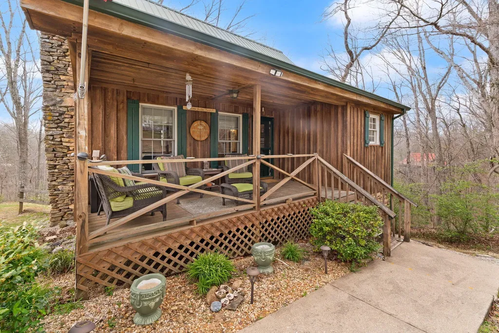 22 Tranquility Place Burnside KY 42519