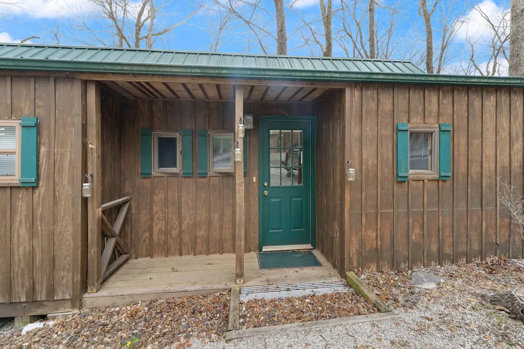 22 Tranquility Place Burnside KY 42519