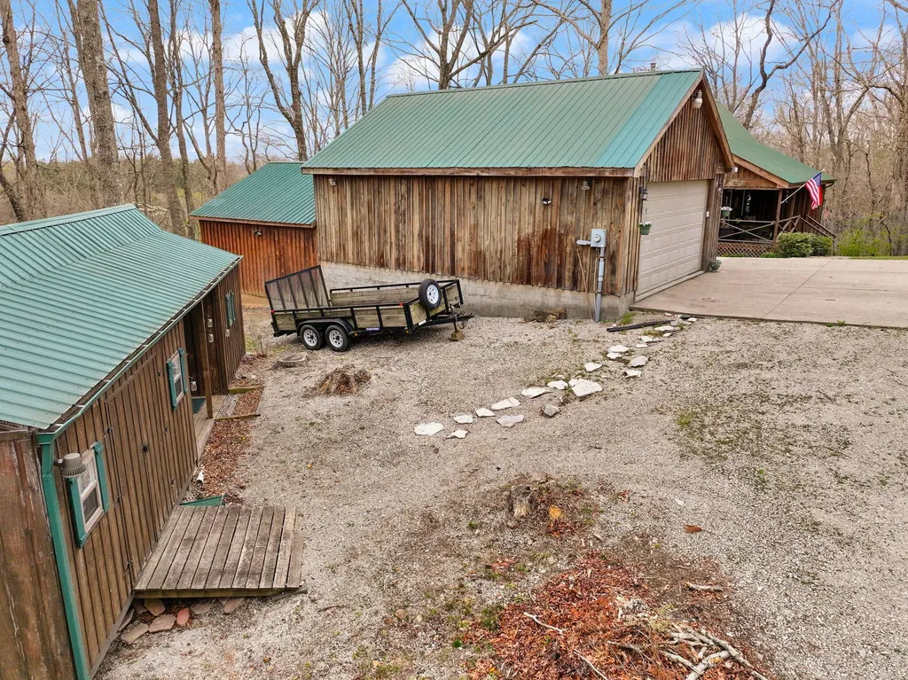 22 Tranquility Place Burnside KY 42519