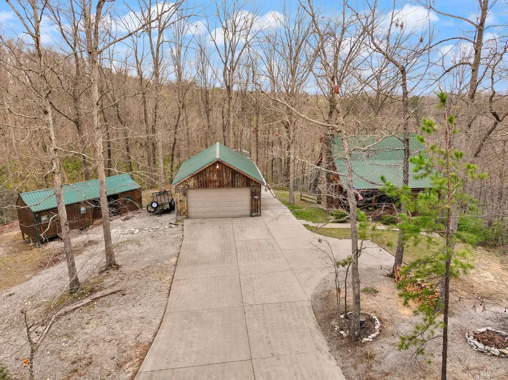 22 Tranquility Place Burnside KY 42519