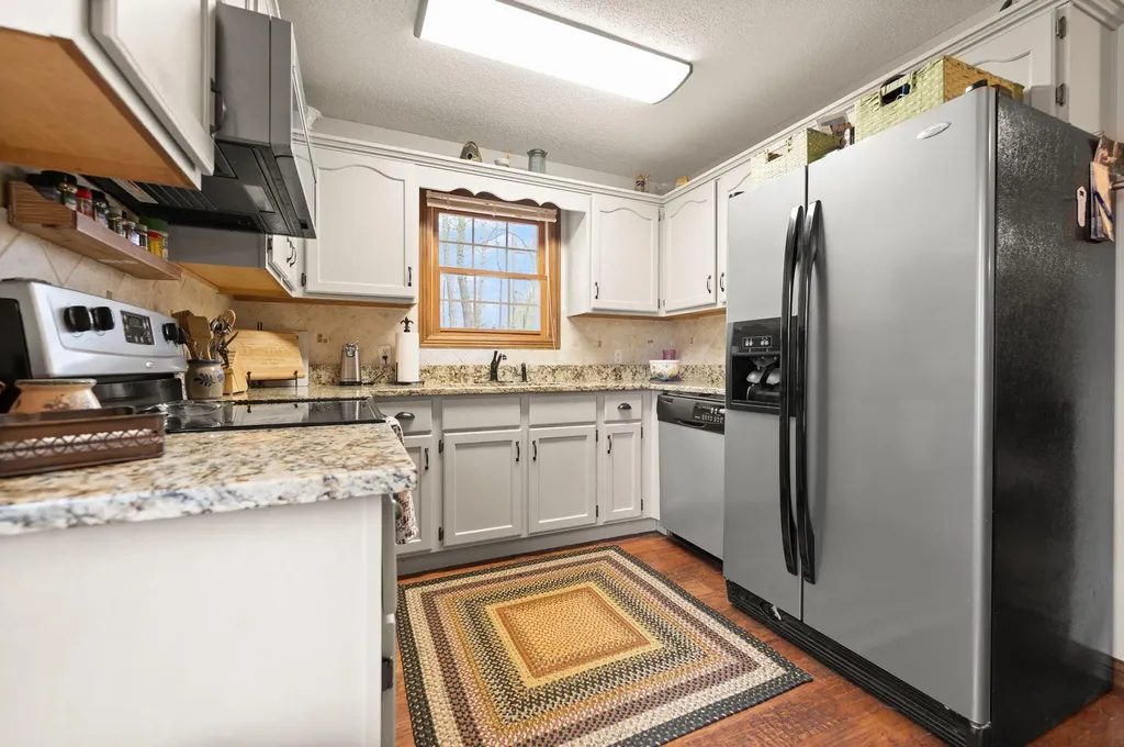 22 Tranquility Place Burnside KY 42519