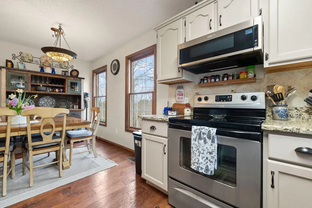 22 Tranquility Place Burnside KY 42519