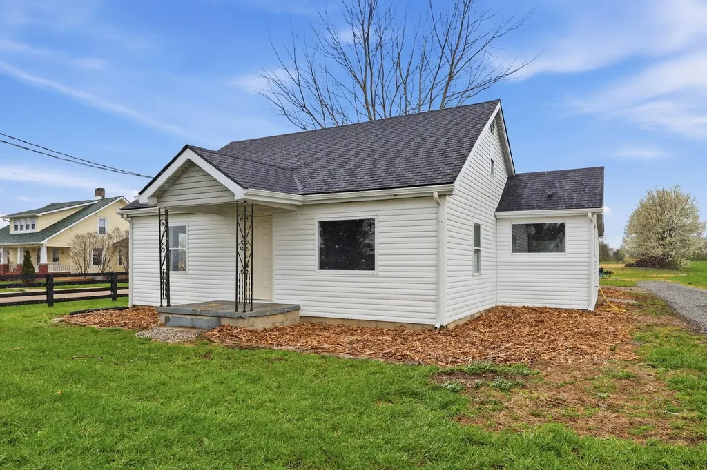 3439 Old Kentucky Highway 52 Richmond KY 40475