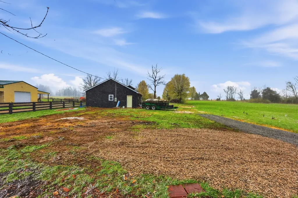 3439 Old Kentucky Highway 52 Richmond KY 40475
