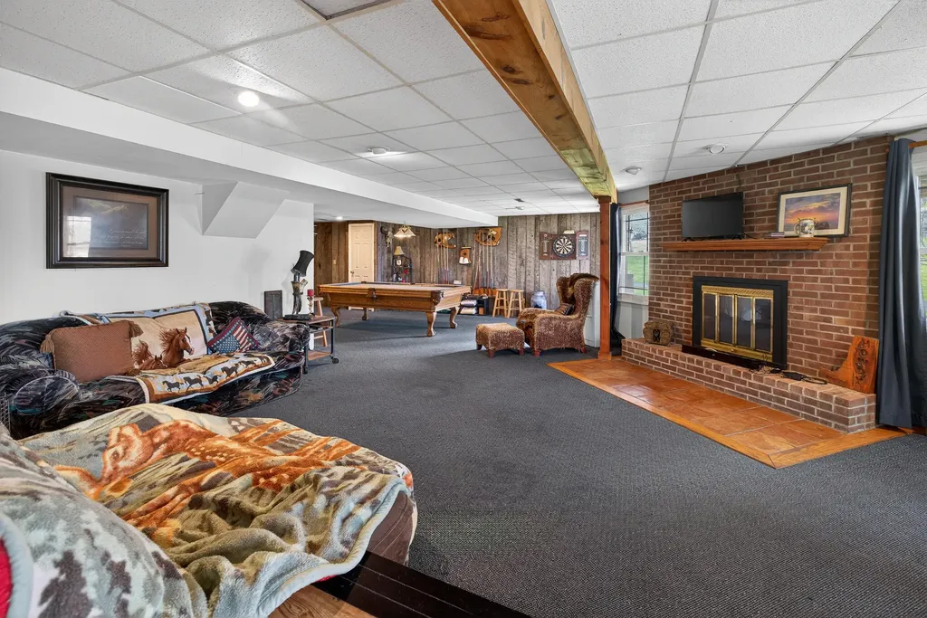2073 Crystal Springs Road Danville KY 40422