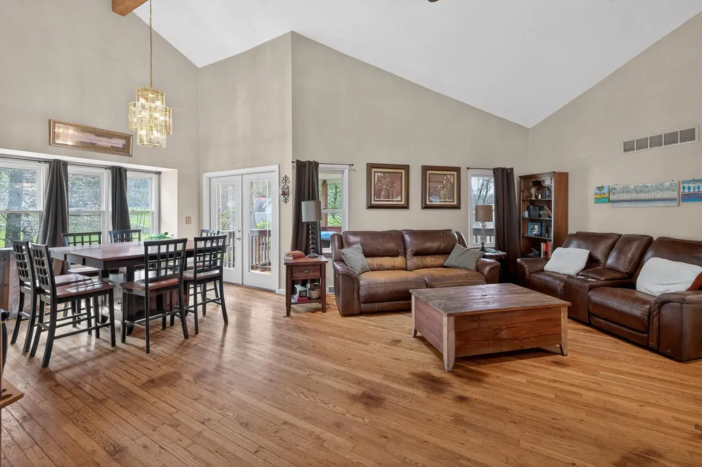 2073 Crystal Springs Road Danville KY 40422