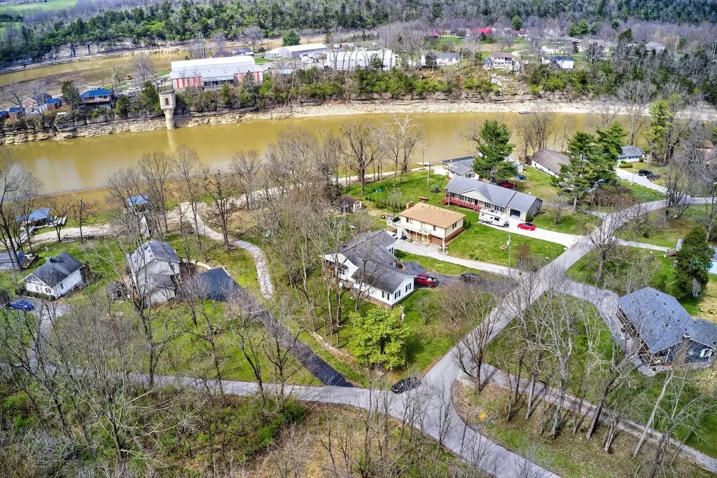 2073 Crystal Springs Road Danville KY 40422