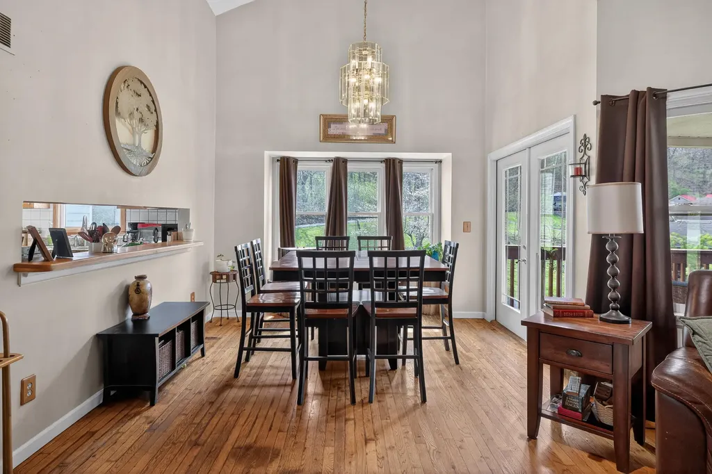 2073 Crystal Springs Road Danville KY 40422