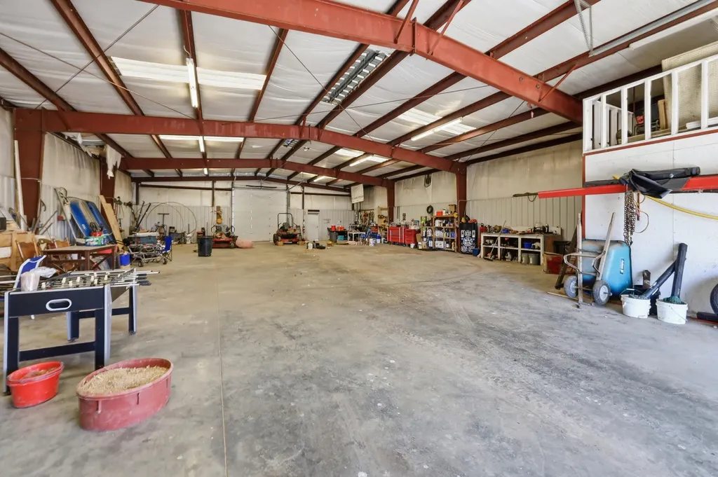 2586 Winchester Road Paris KY 40361
