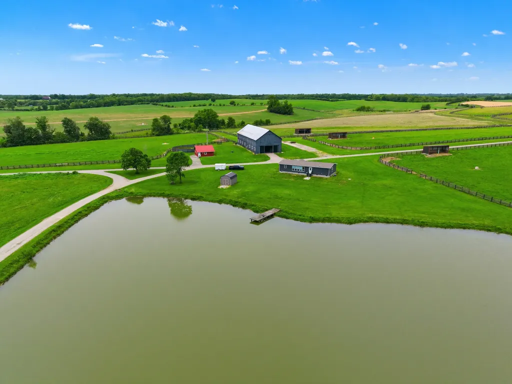 2586 Winchester Road Paris KY 40361