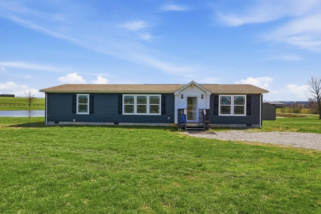 2586 Winchester Road Paris KY 40361