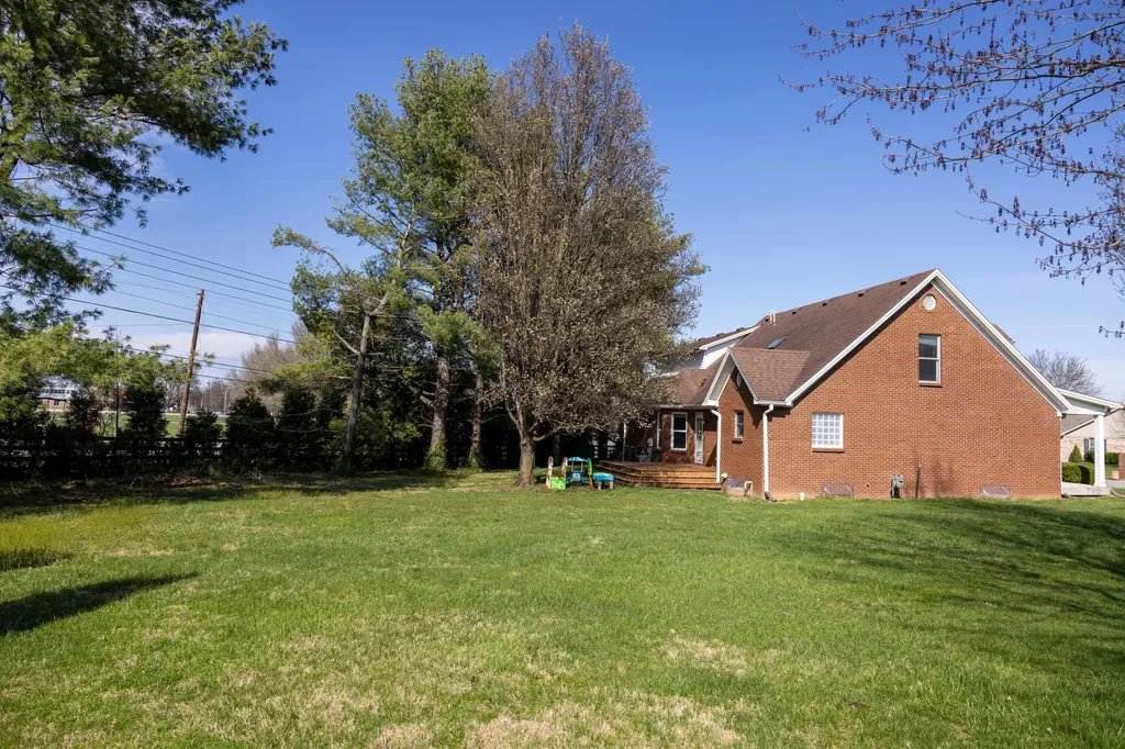 410 Brook Court Frankfort KY 40601