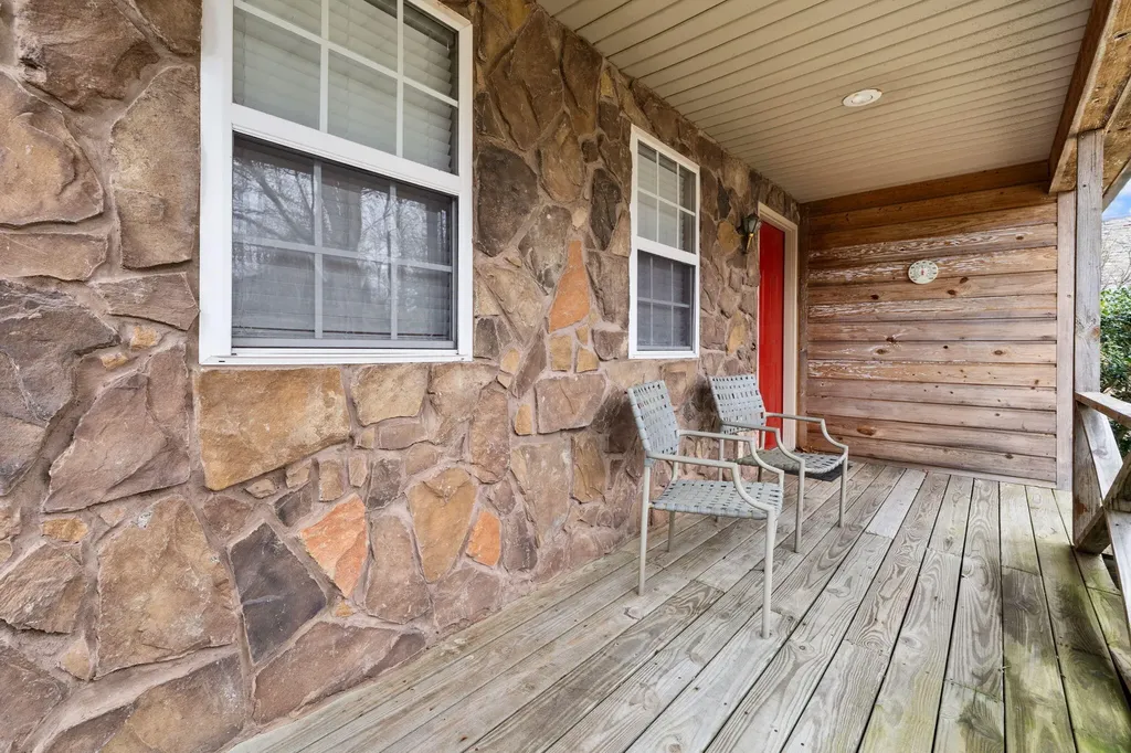 21 Dogwood Road Burnside KY 42519