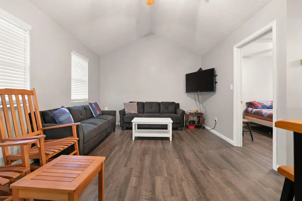 21 Dogwood Road Burnside KY 42519