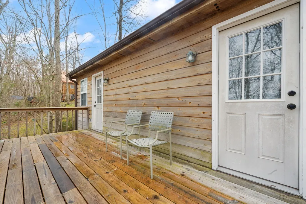 21 Dogwood Road Burnside KY 42519