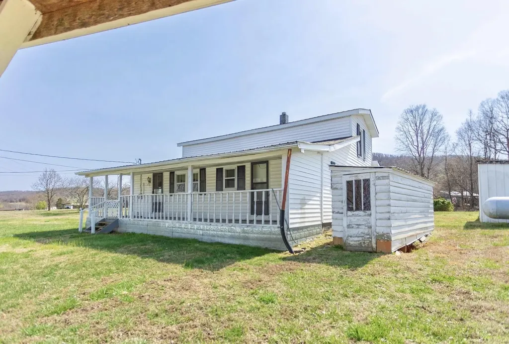 1544 Kelsey Road Monticello KY 42633