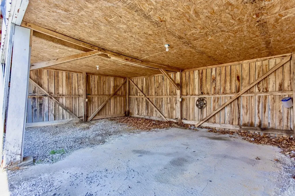1544 Kelsey Road Monticello KY 42633