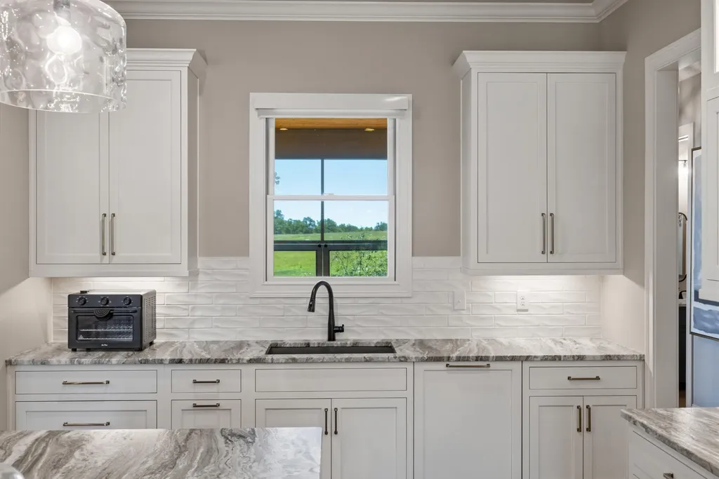 157 Doe Valley Nicholasville KY 40356