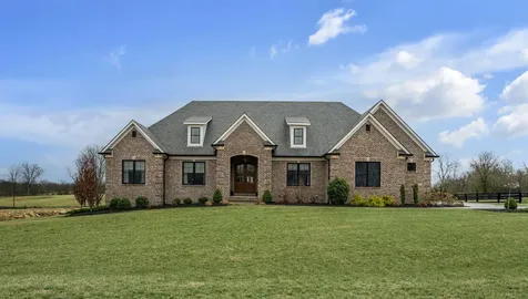 157 Doe Valley Nicholasville KY 40356