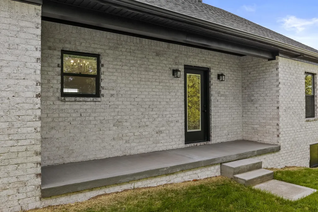 168 Central Park Avenue Berea KY 40403