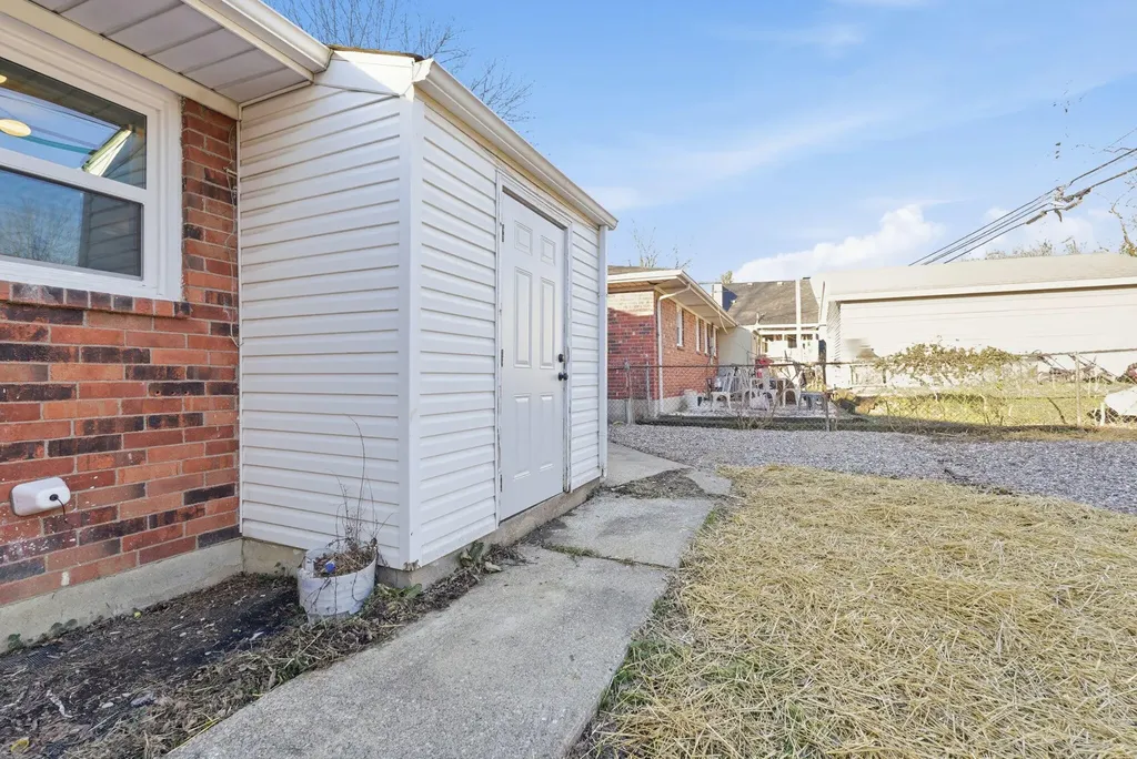 401 Hedgewood Drive Lexington KY 40509