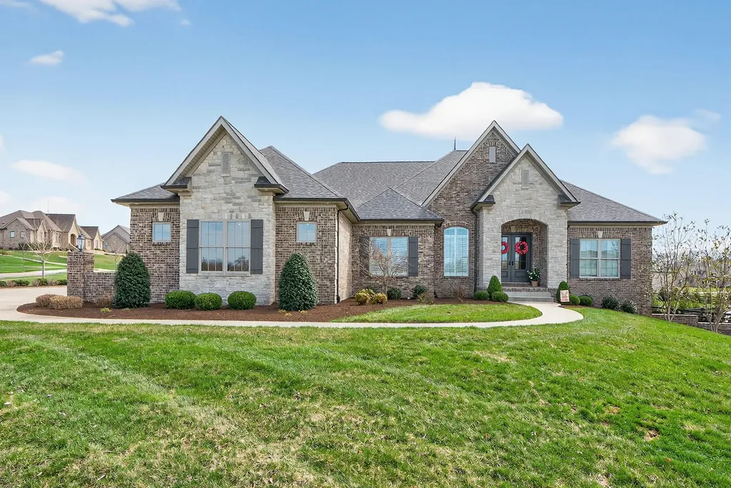 100 Blue Wing Pass Nicholasville KY 40356