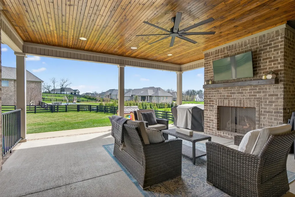 100 Blue Wing Pass Nicholasville KY 40356