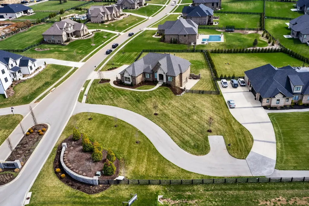 100 Blue Wing Pass Nicholasville KY 40356