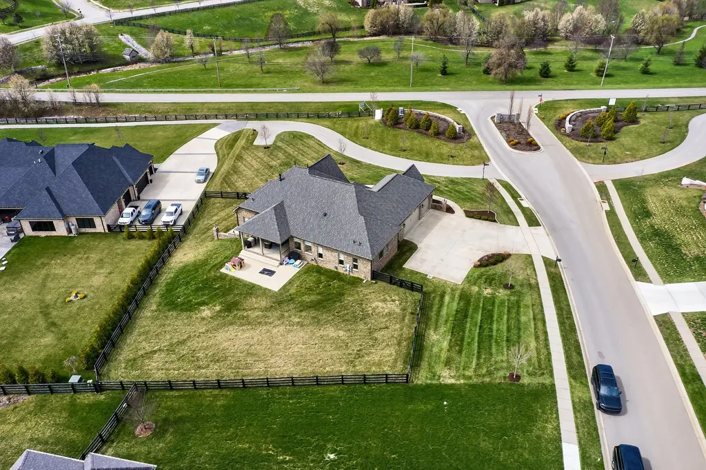 100 Blue Wing Pass Nicholasville KY 40356
