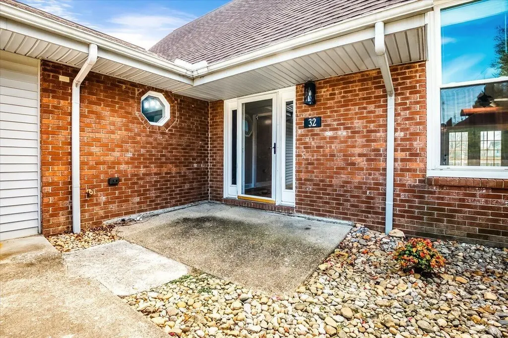 32 Meadow Brook Drive Corbin KY 40701