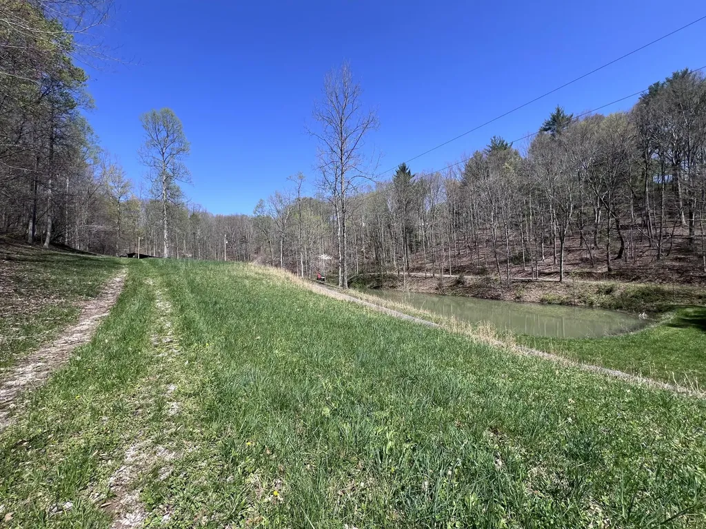 14 Clear Creek Road Pine Knot KY 42635