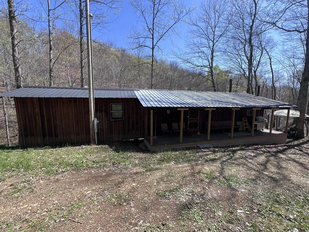 14 Clear Creek Road Pine Knot KY 42635