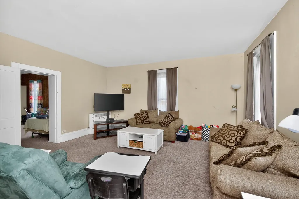 366 E Lexington Street Harrodsburg KY 40330