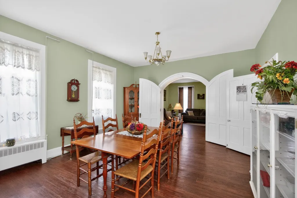 366 E Lexington Street Harrodsburg KY 40330