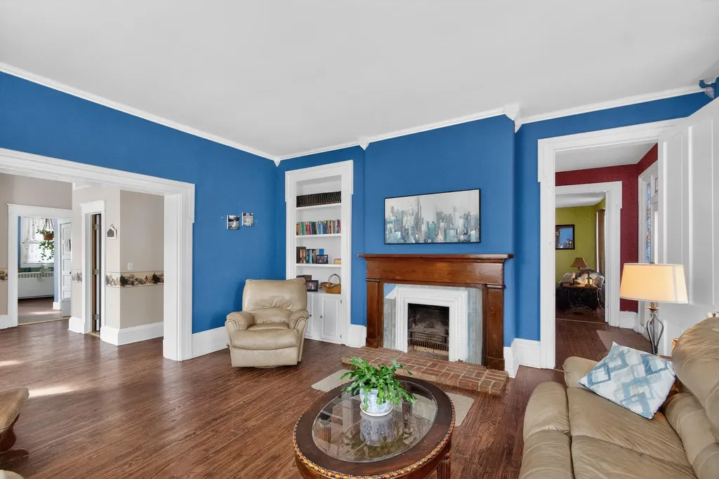 366 E Lexington Street Harrodsburg KY 40330