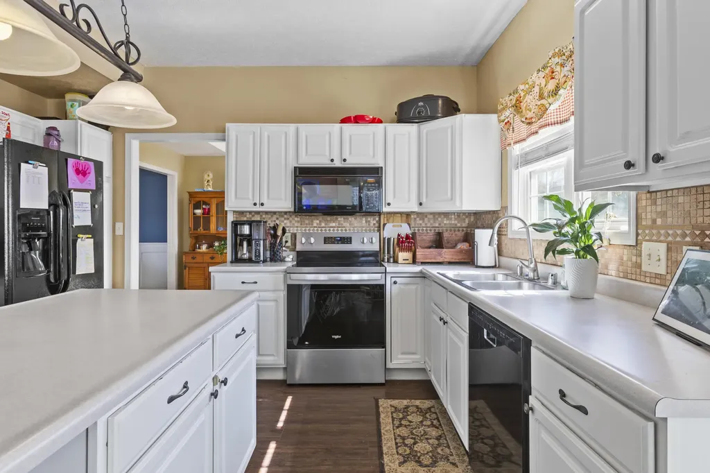 100 River Run Court Georgetown KY 40324