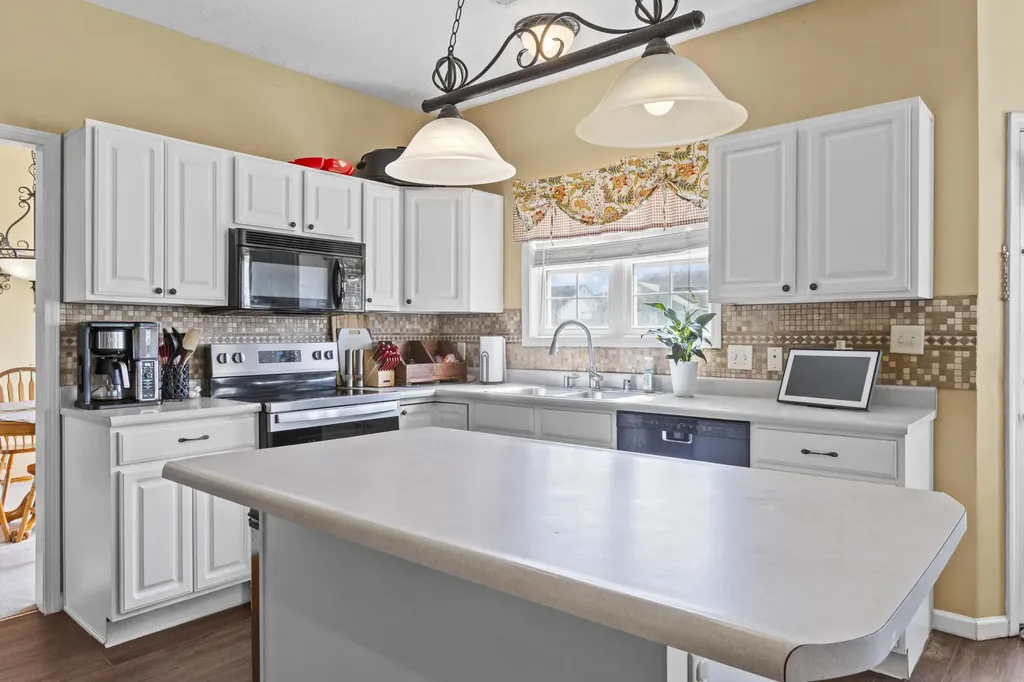 100 River Run Court Georgetown KY 40324