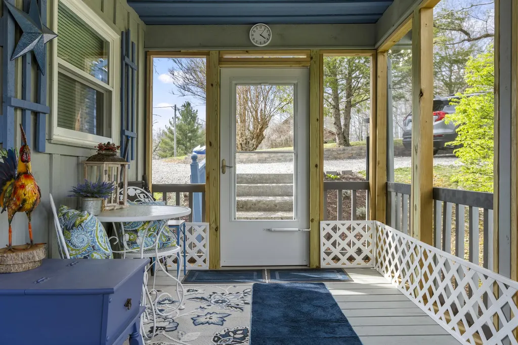 16 Dogwood Drive Wellington KY 40387