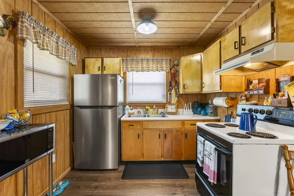 16 Dogwood Drive Wellington KY 40387