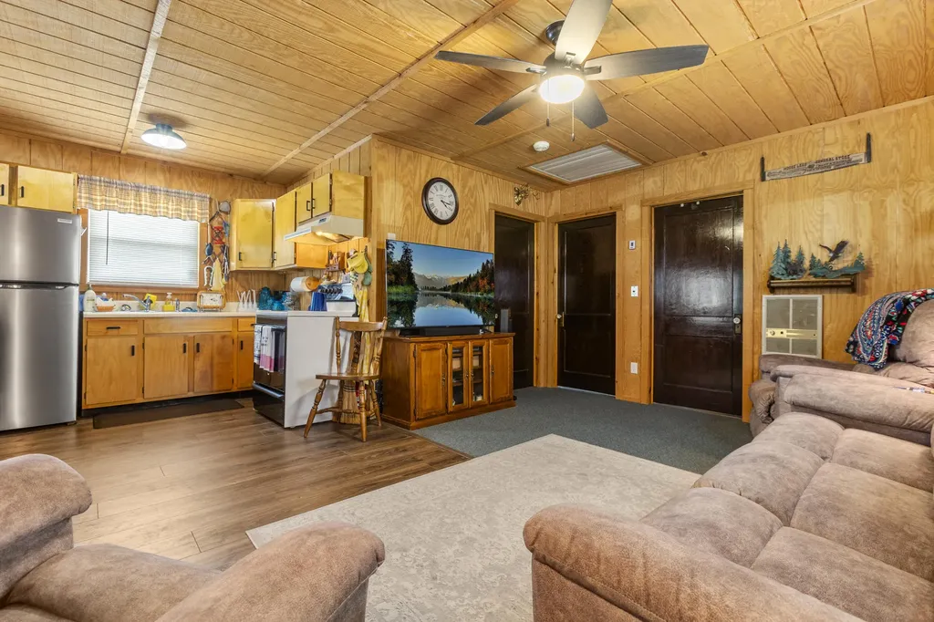 16 Dogwood Drive Wellington KY 40387