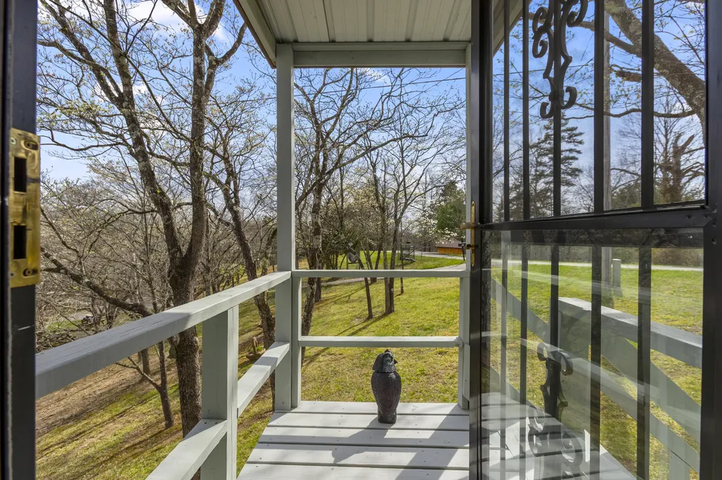 16 Dogwood Drive Wellington KY 40387
