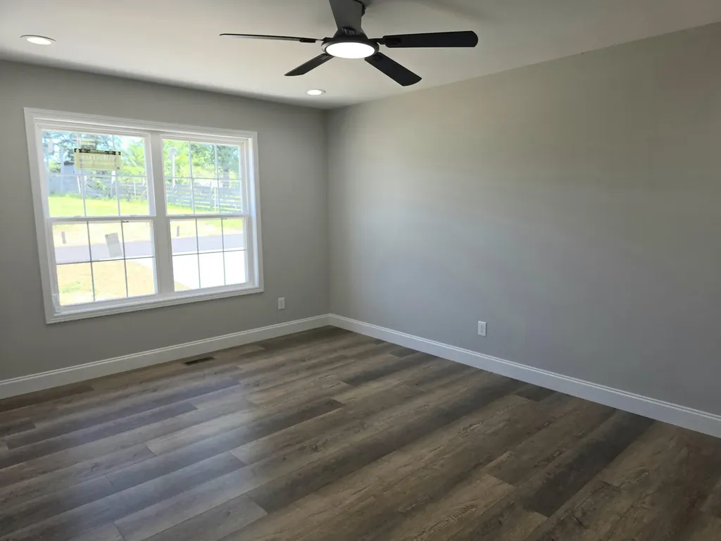 315 Hawk Creek Road London KY 40741